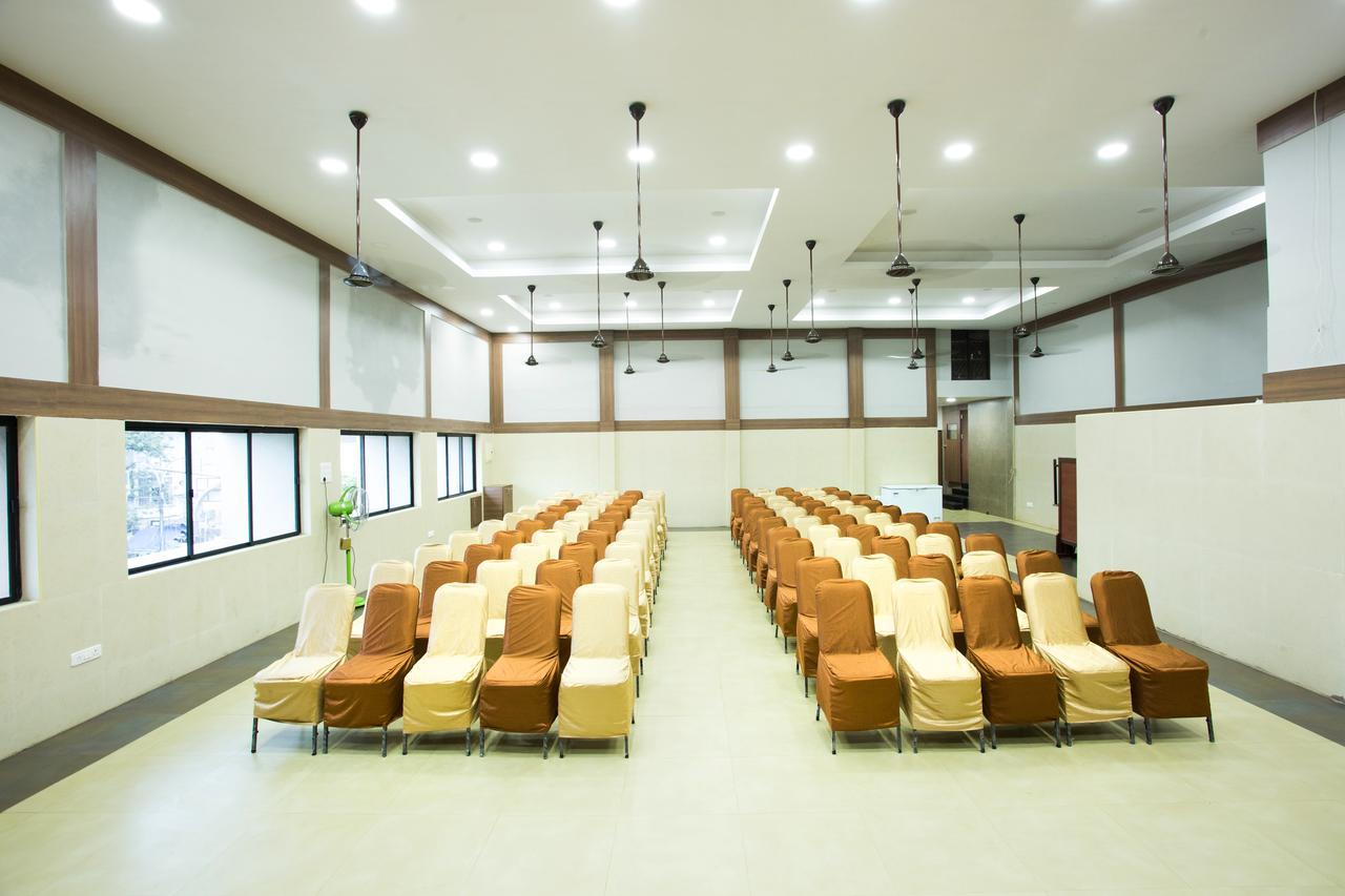 Oyo 14933 Rpr Residency Hotell Chennai Exteriör bild