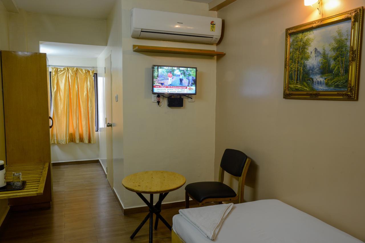 Oyo 14933 Rpr Residency Hotell Chennai Exteriör bild