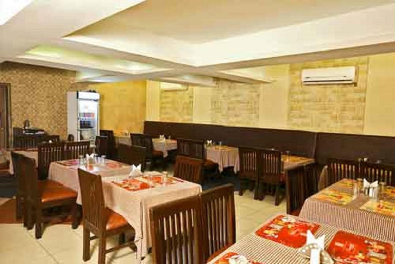 Oyo 14933 Rpr Residency Hotell Chennai Exteriör bild