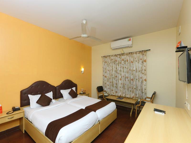 Oyo 14933 Rpr Residency Hotell Chennai Exteriör bild