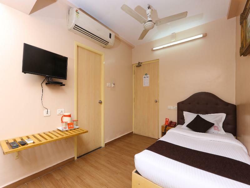 Oyo 14933 Rpr Residency Hotell Chennai Exteriör bild