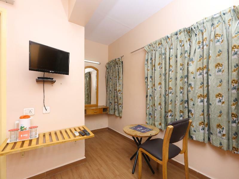 Oyo 14933 Rpr Residency Hotell Chennai Exteriör bild