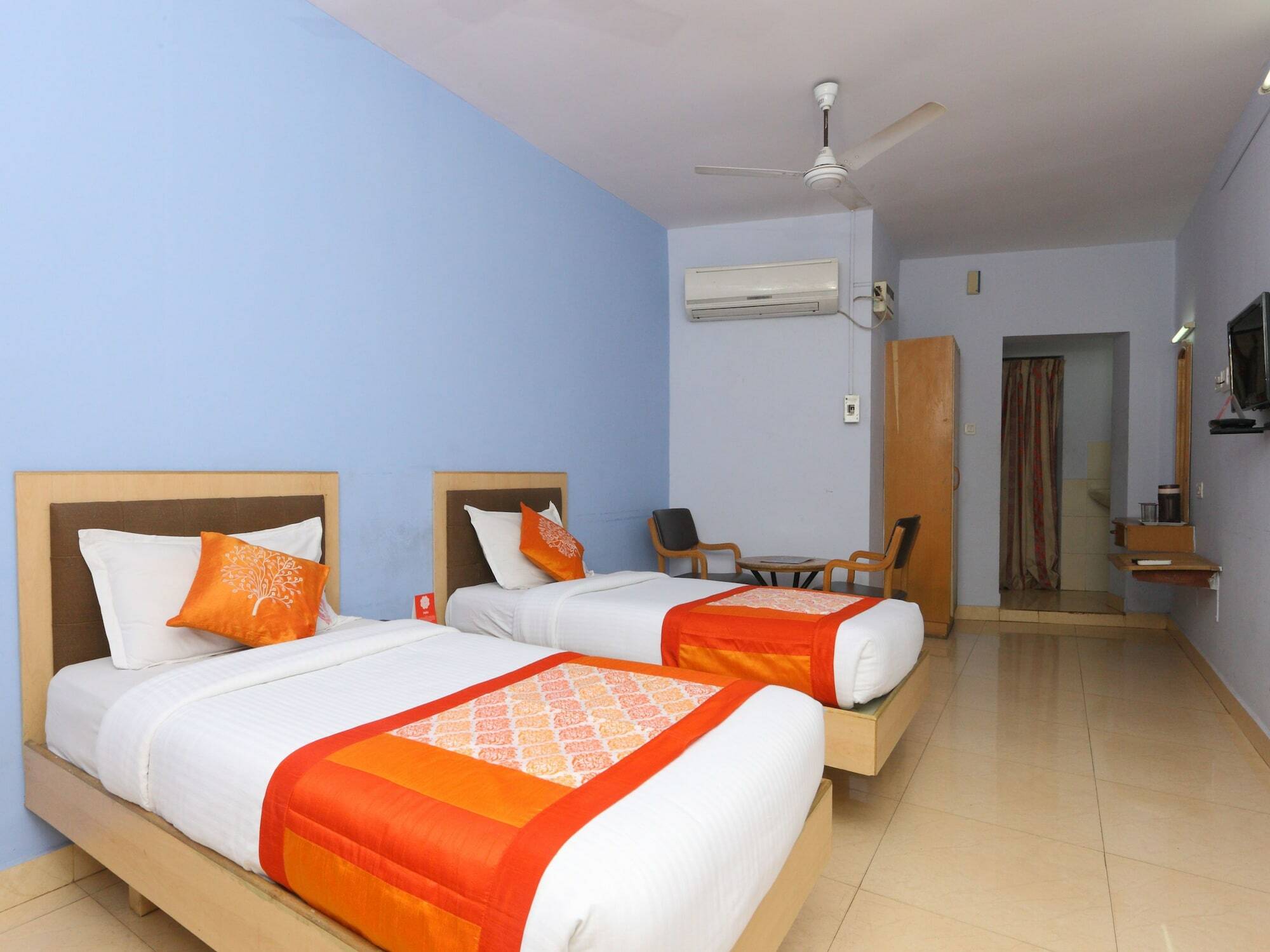 Oyo 14933 Rpr Residency Hotell Chennai Exteriör bild